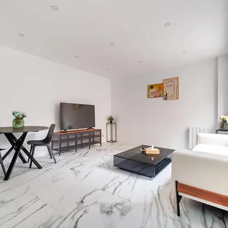 Spacious Flat For 4 People #1 Asnières Buitenkant foto